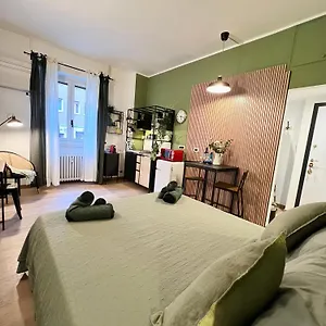 apt-la-bella-milano-charme-3-km-away-from-duomo.italymilanhotels.net/